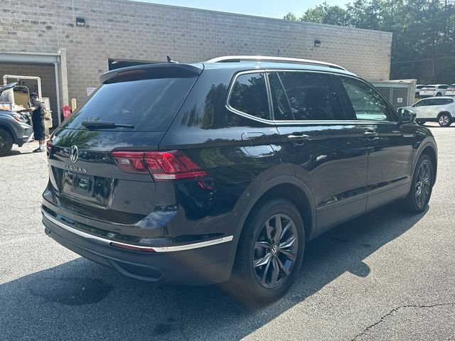 Certified Used 2023 Black Volkswagen 2.0T SE image 5