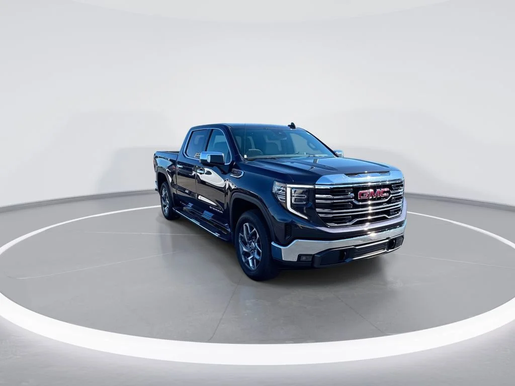 Used 2025 Titanium Rush Metallic GMC SLT image 2