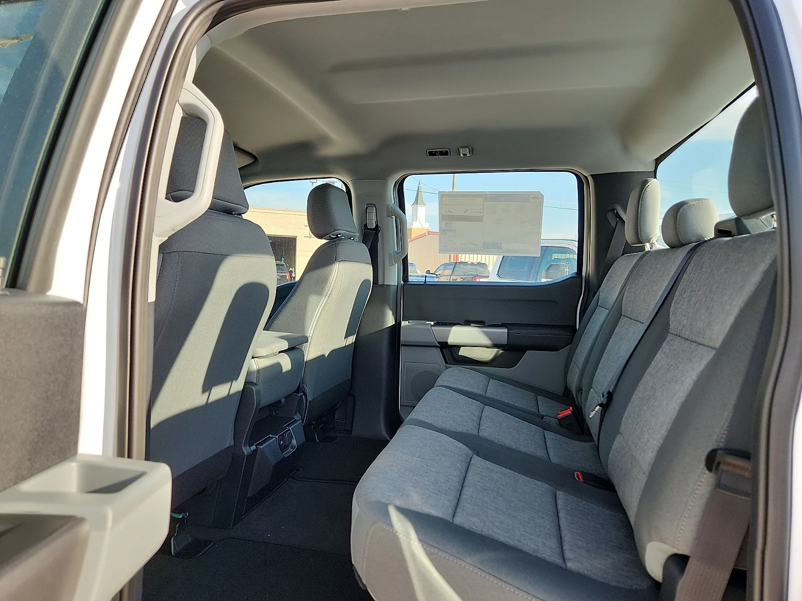 New 2027 Oxford White Ford XL image 18