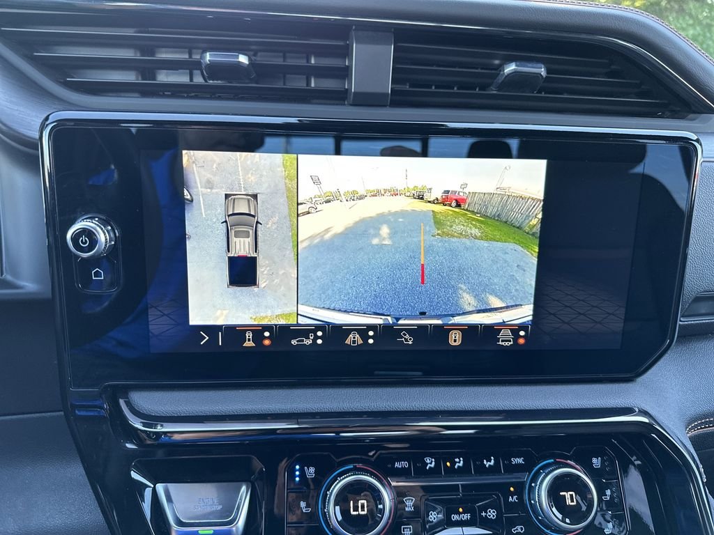 Used 2024 Black GMC AT4 image 27