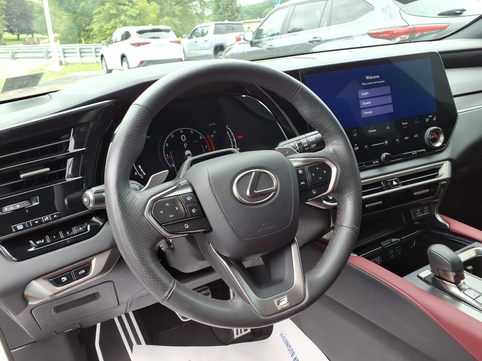 Used 2024 Ultra White Lexus F SPORT Handling image 11