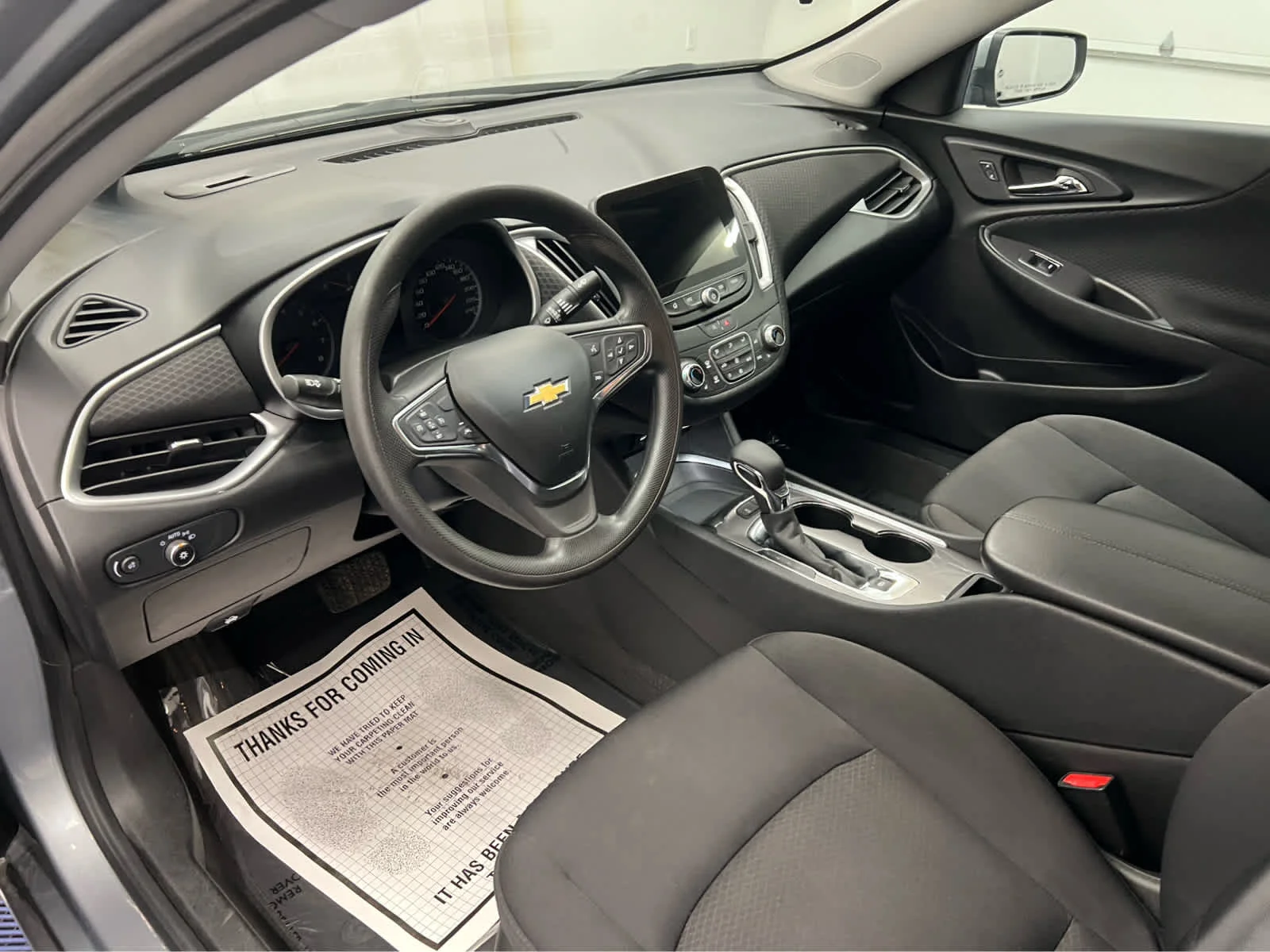 Used 2024 Sterling Gray Metallic Chevrolet LT image 17