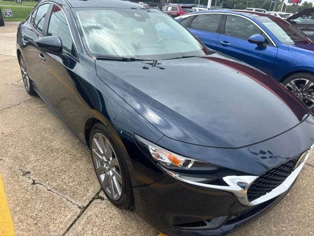 Used 2019 Blue Mazda Select image 2
