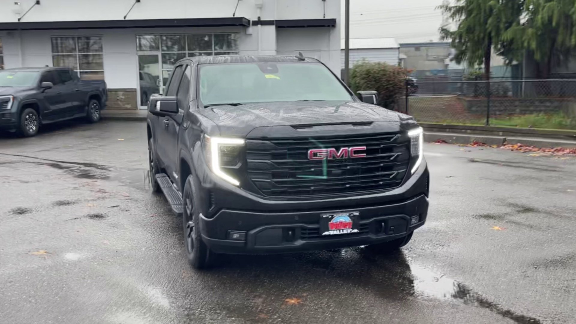New 2026 Onyx Black GMC Elevation image 71