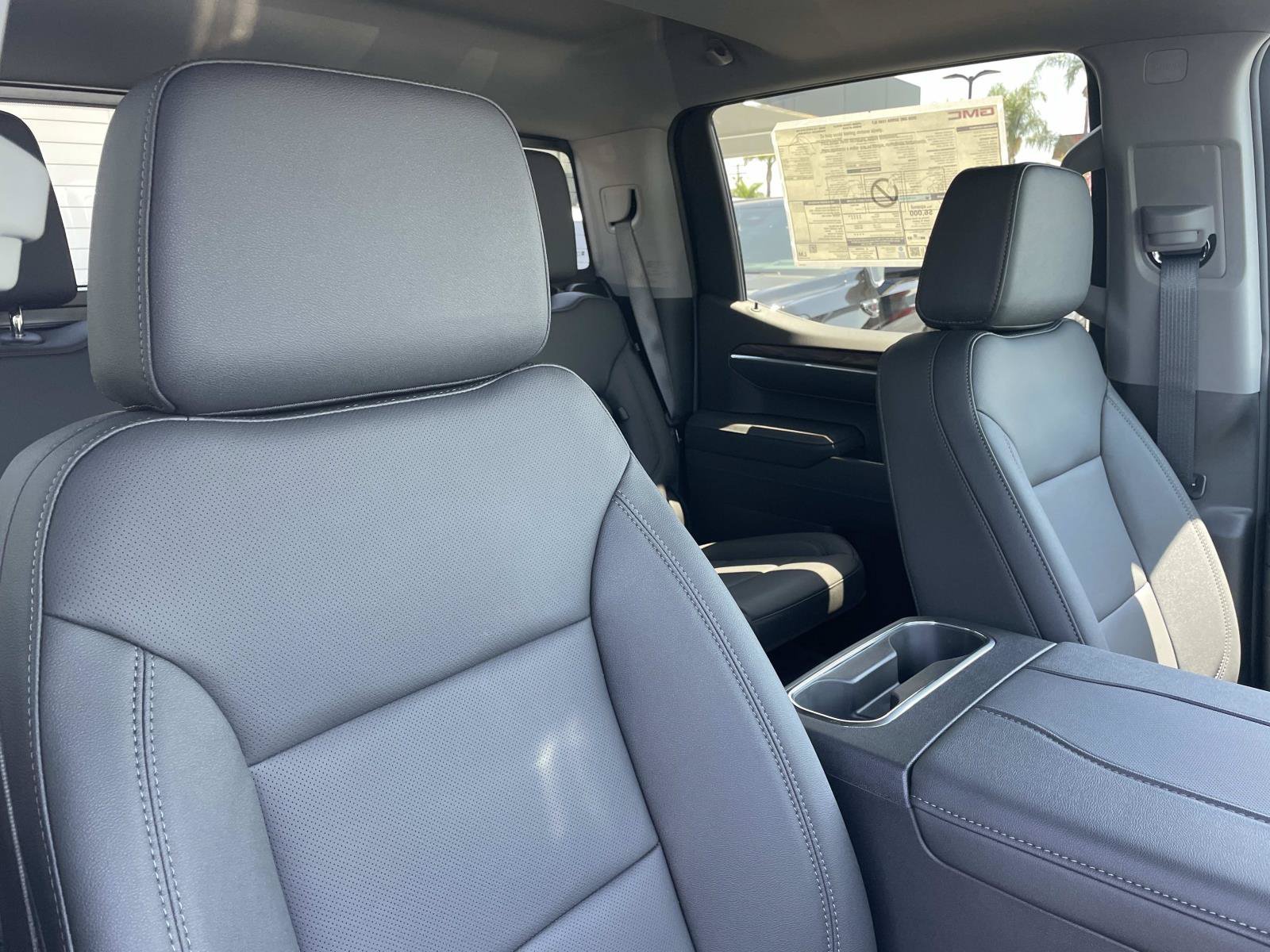 2026 GMC Sierra 1500 SLT - Photo 29
