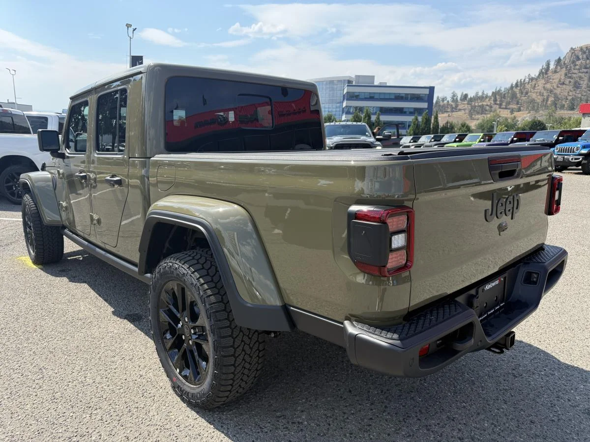 New 2026 41 (pj5) Jeep Nighthawk image 4