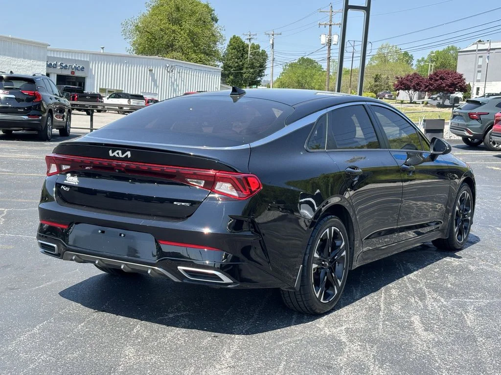 Used 2022 Black Kia GT-Line image 7