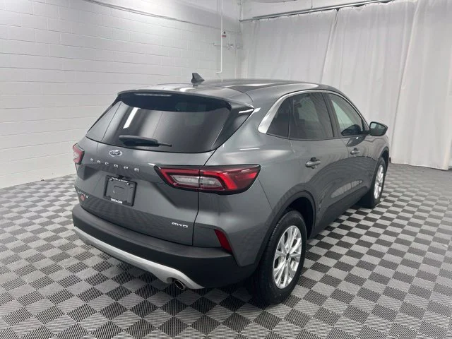Used 2023 Gray Ford Active image 5