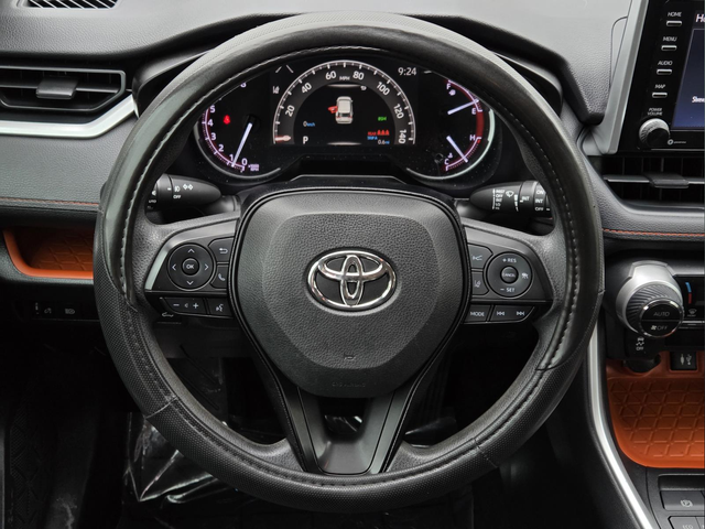 Used 2019 Blue Toyota Adventure image 12