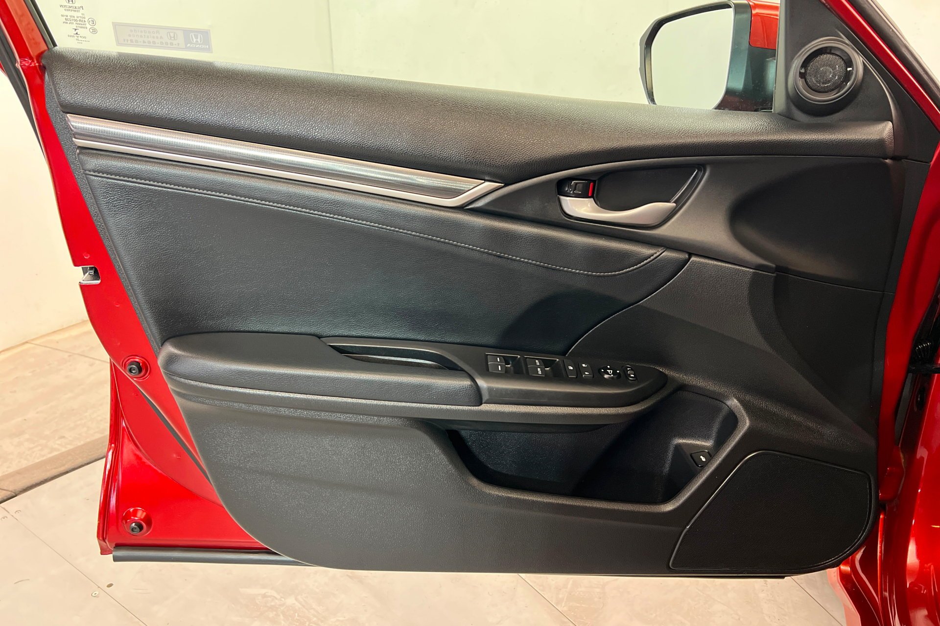 Used 2021 Red Honda EX-L image 15