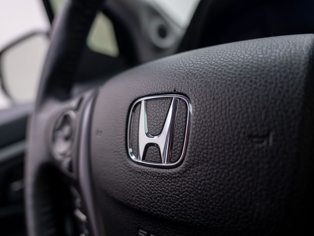 Certified Used 2022 Modern Steel Metallic Honda AWD RTL-E image 21
