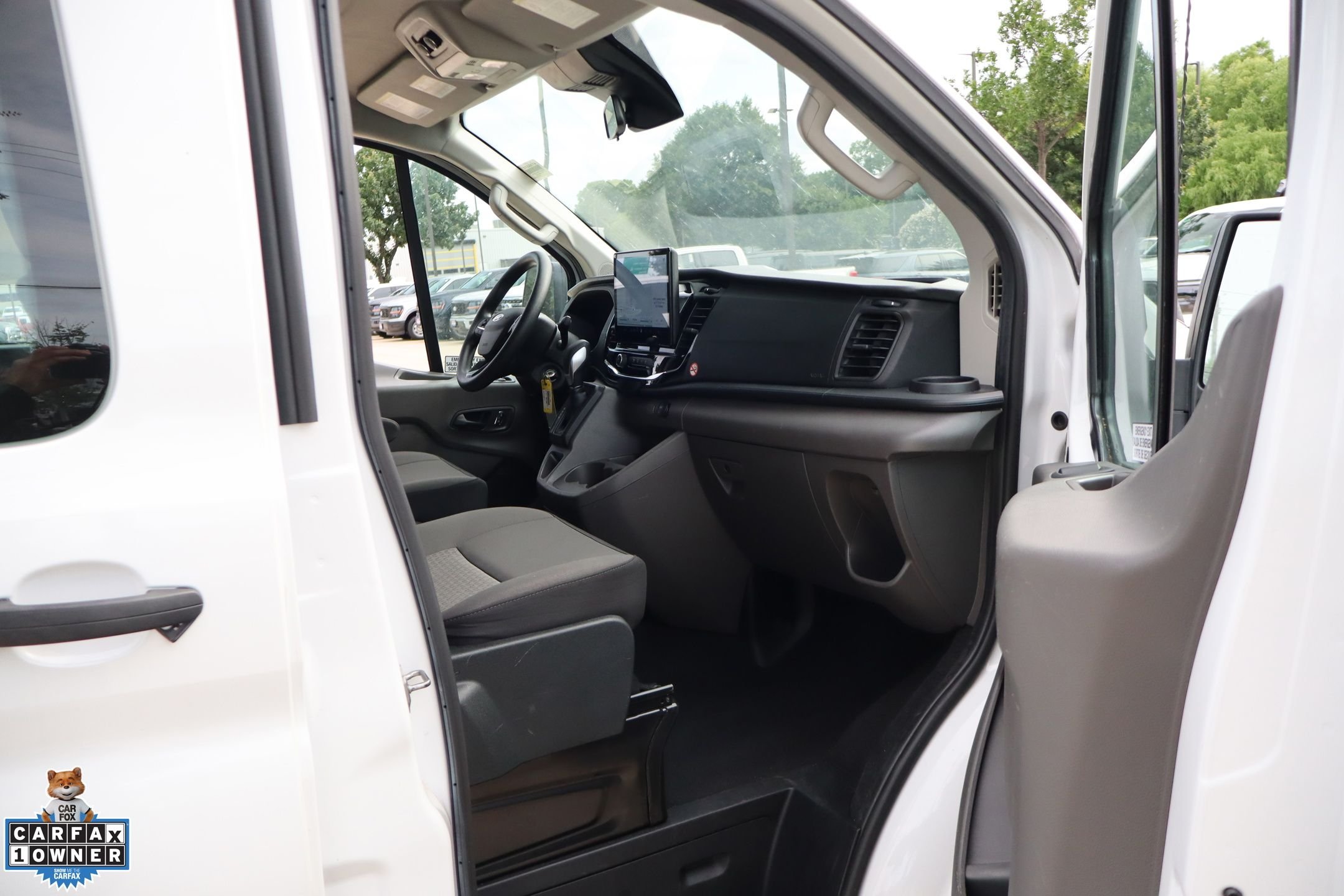 Used 2024 White Ford XLT image 27
