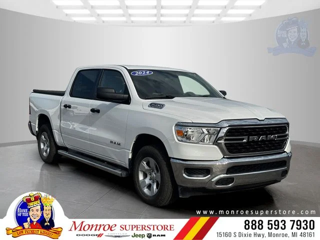 2024 RAM 1500 Big Horn/Lone Star 4x4 Crew Cab 5'7's photo
