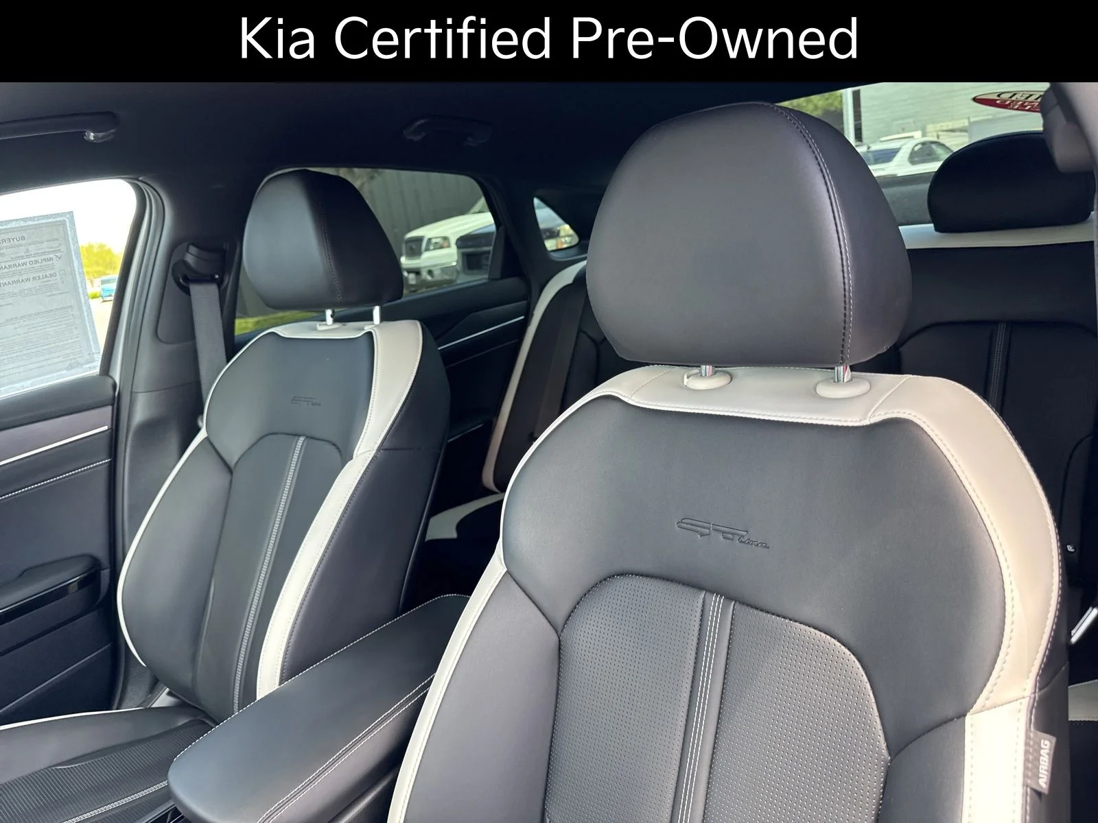 2025 Kia K5 GT-Line - Photo 16