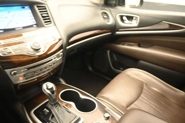 Used 2017 Majestic INFINITI Base image 33