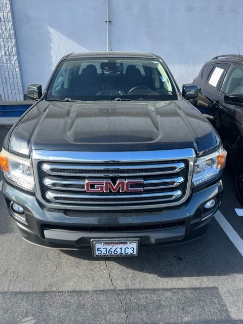 Used 2018 Gray GMC SLE1 image 3