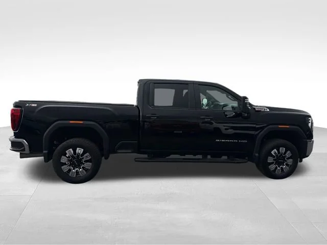 Used 2026 Onyx Black GMC Pro image 7