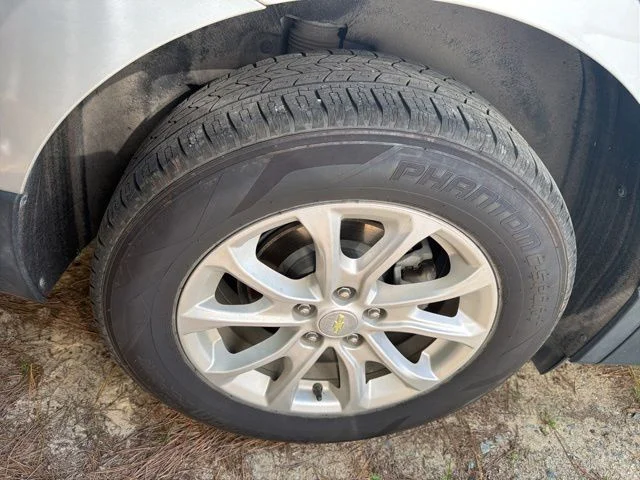 Used 2019 Silver Chevrolet LT image 13