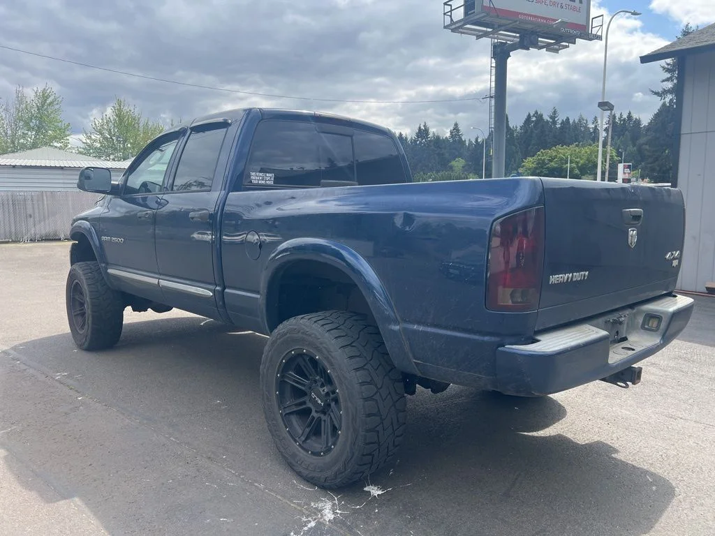 Used 2005 Blue Dodge Laramie image 5