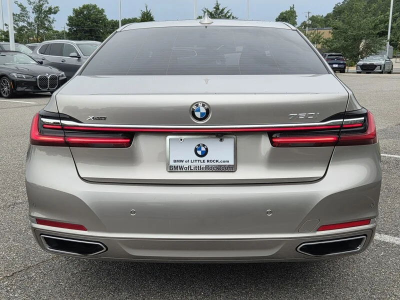 Used 2022 Silver Metallic BMW 750I XDRIVE SEDAN image 7