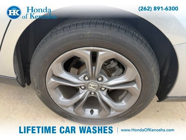 Certified Used 2024 Solar Silver Metallic Honda EX image 3