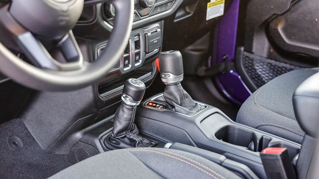 New 2026 Reign Jeep Sport image 24