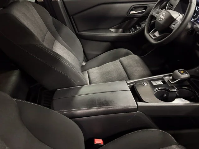 Used 2025 Silver Nissan SV image 21