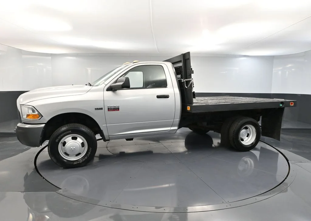 2011 RAM Ram 3500 Chassis Cab ST - Photo 11