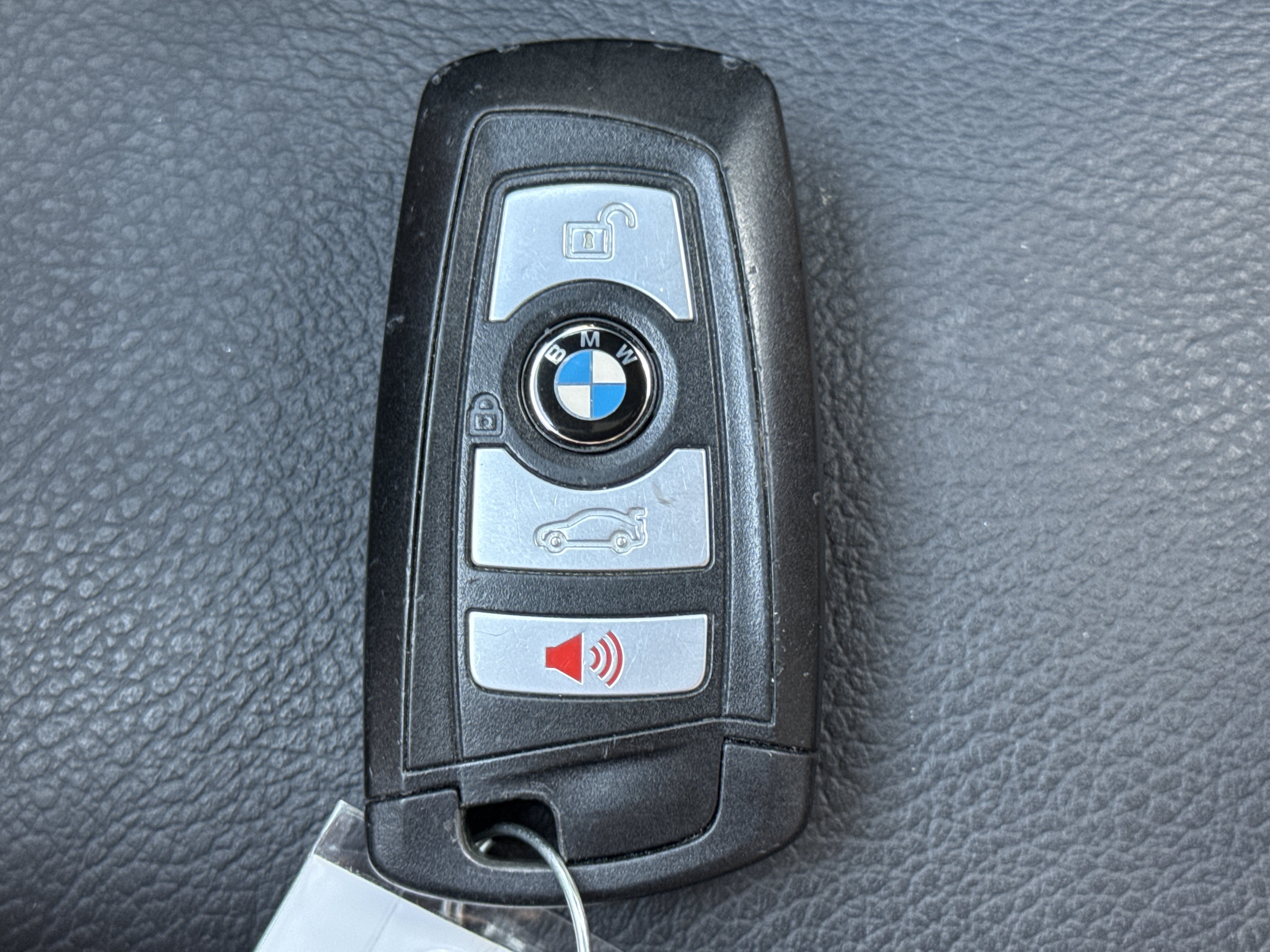 Used 2013 Blue Water Metallic BMW xDrive28i AWD image 26