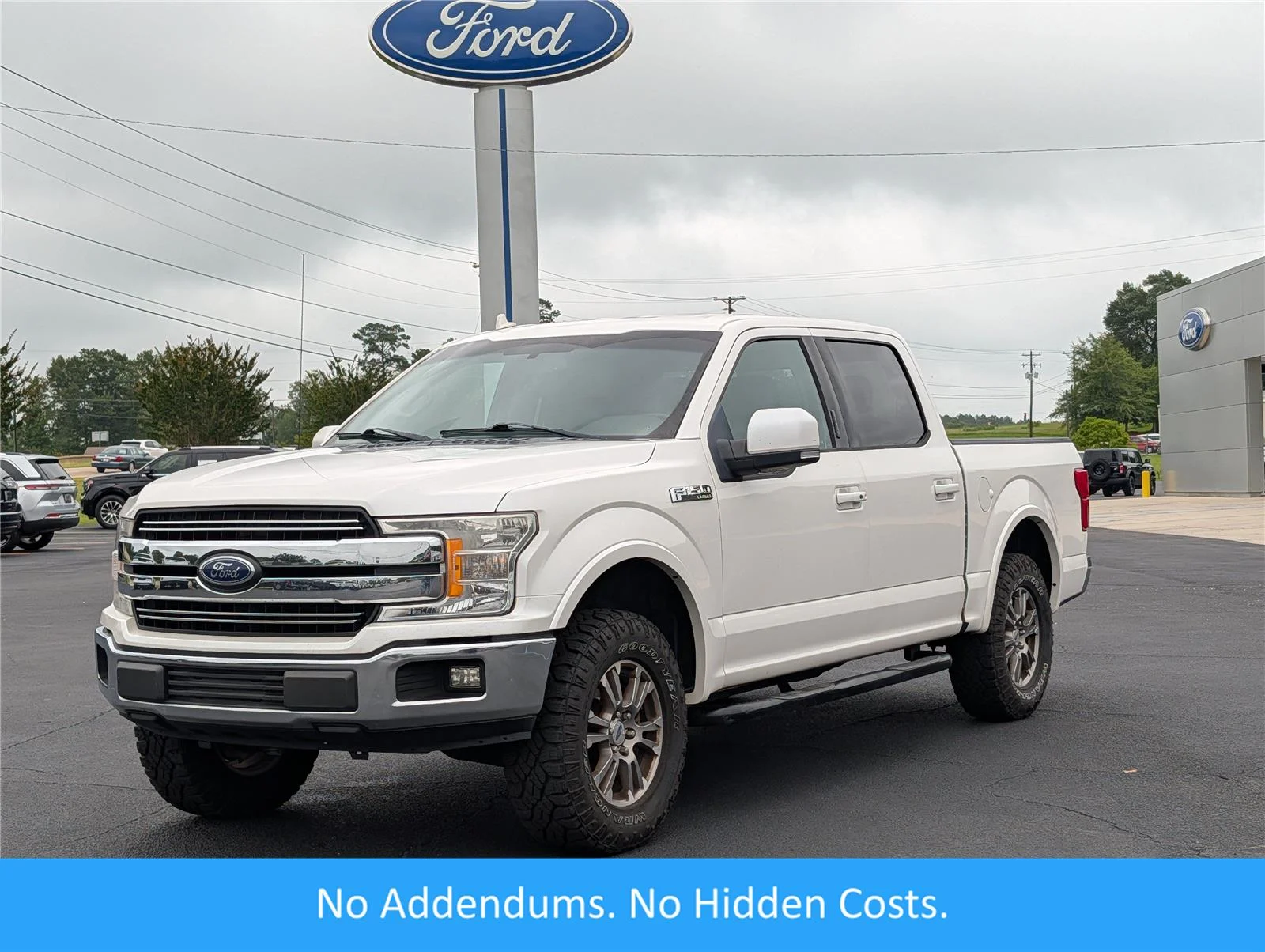 Used 2018 White Platinum Metallic Tri-Coat Ford King-Ranch SuperCrew 5.5-ft. 2WD image 1