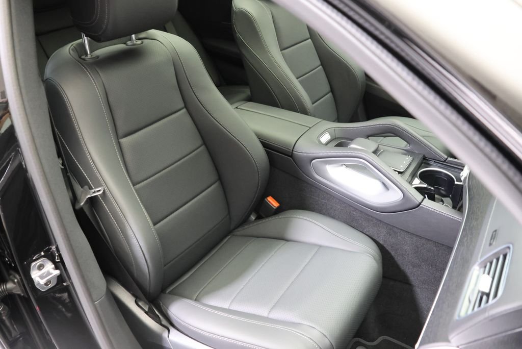 New 2026 Obsidian Black Mercedes-Benz GLE 450 Coupe image 47