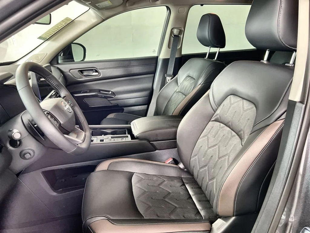 New 2026 Gun Metallic Nissan Platinum image 13