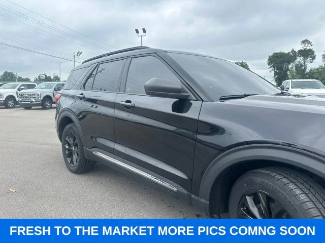 Used 2022 Agate Black Metallic Ford XLT image 6