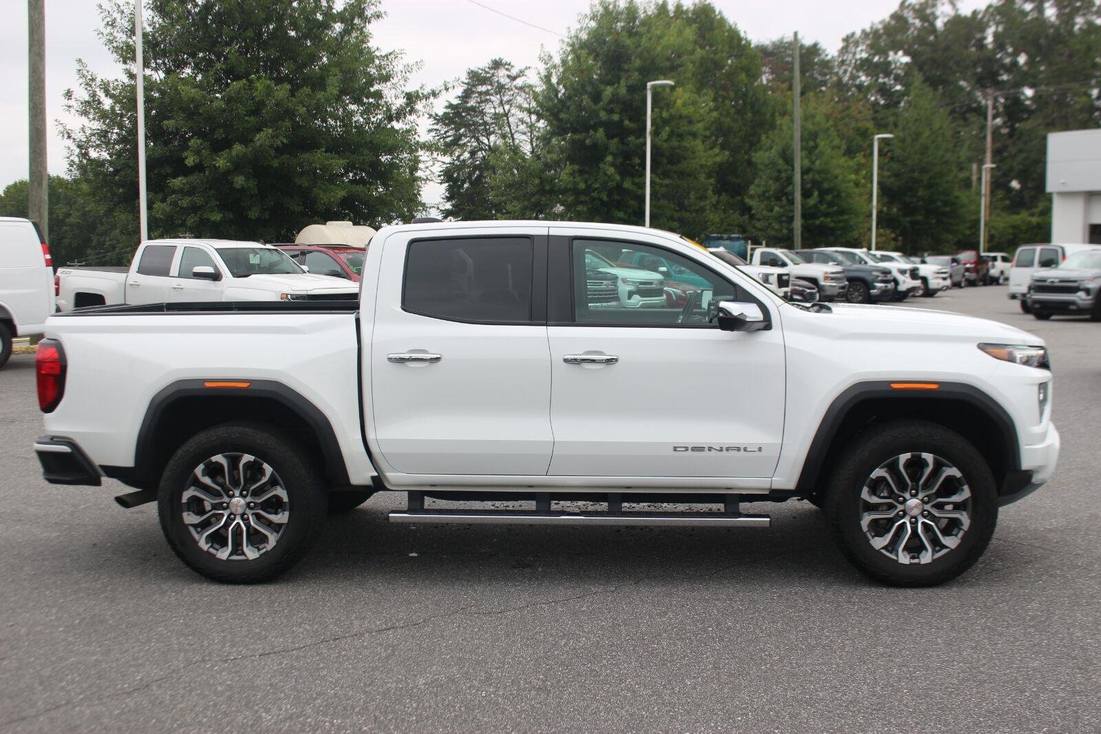 Used 2024 Summit White GMC Denali image 8