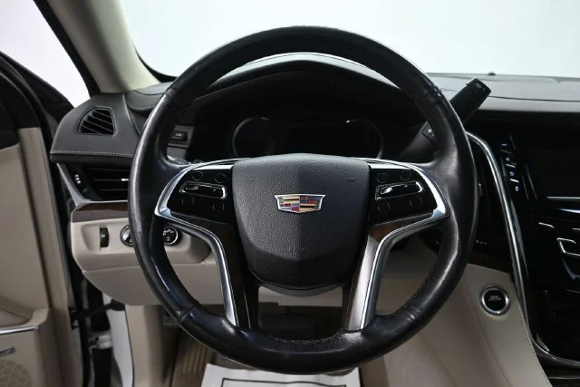 Used 2018 CRYSTAL WHITE TRICOAT Cadillac Luxury image 14
