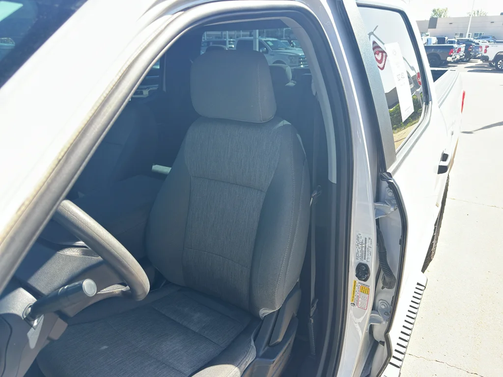 Used 2022 Oxford White Ford XL image 26