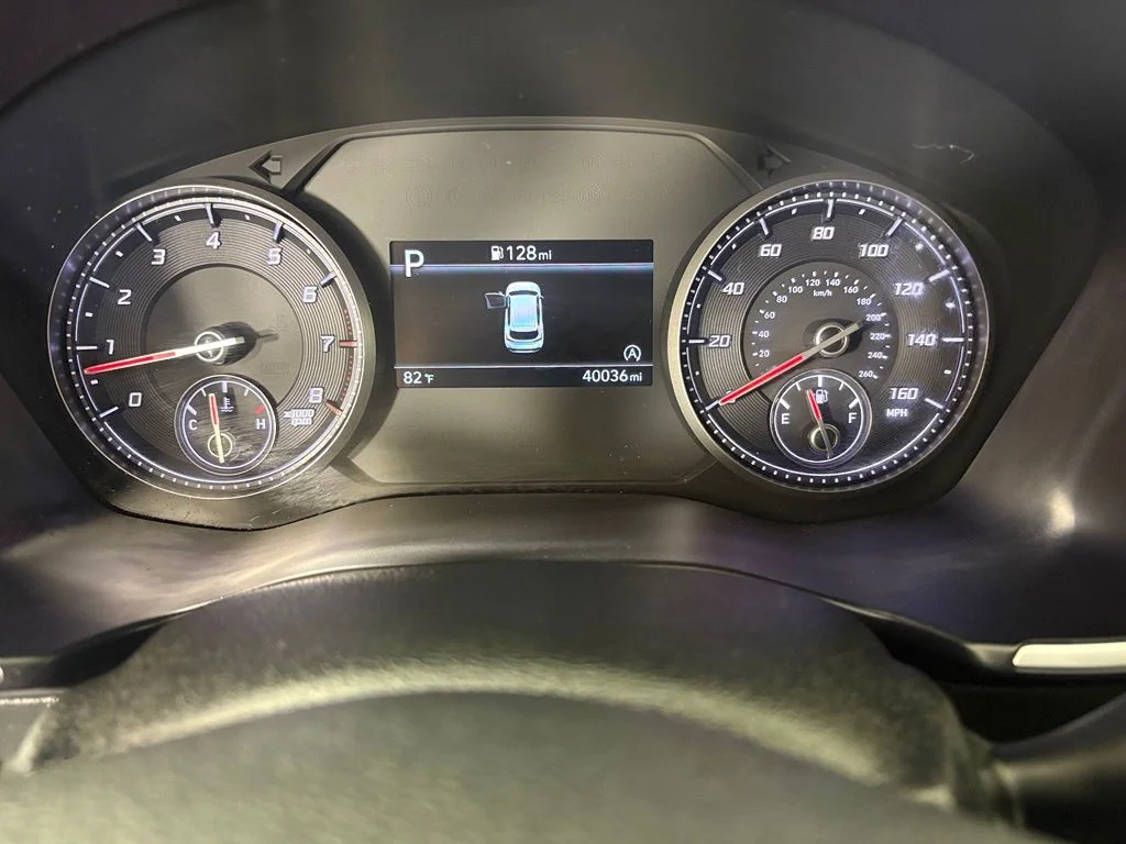 Used 2023 Black Hyundai SE image 26