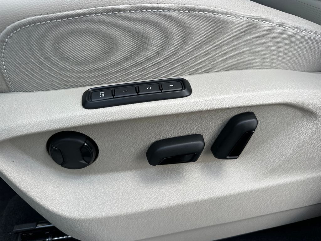 New 2026  Volkswagen 2.0T SEL image 10