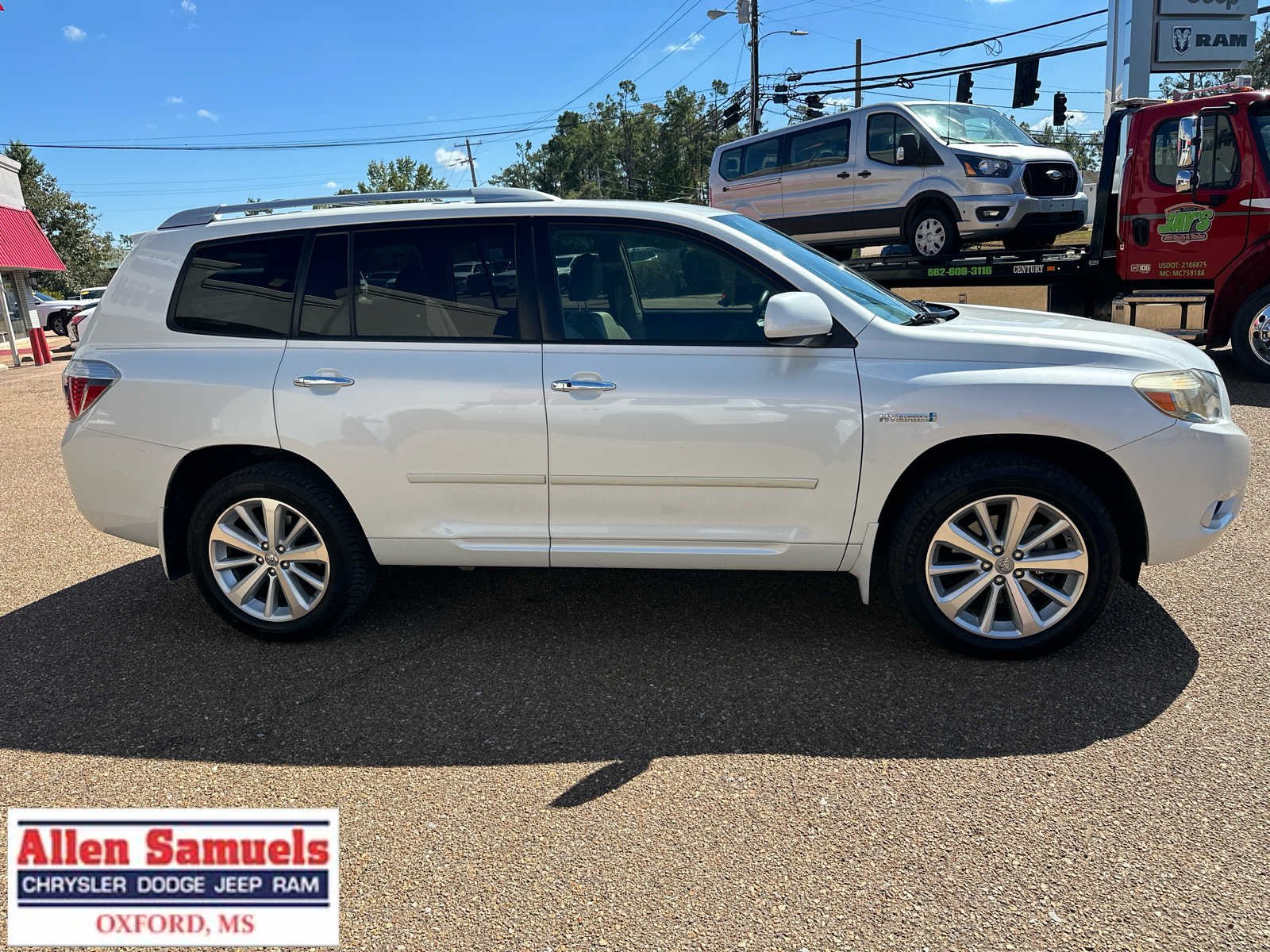 Used 2010 Blizzard Pearl Toyota Limited w/3rd Row image 3
