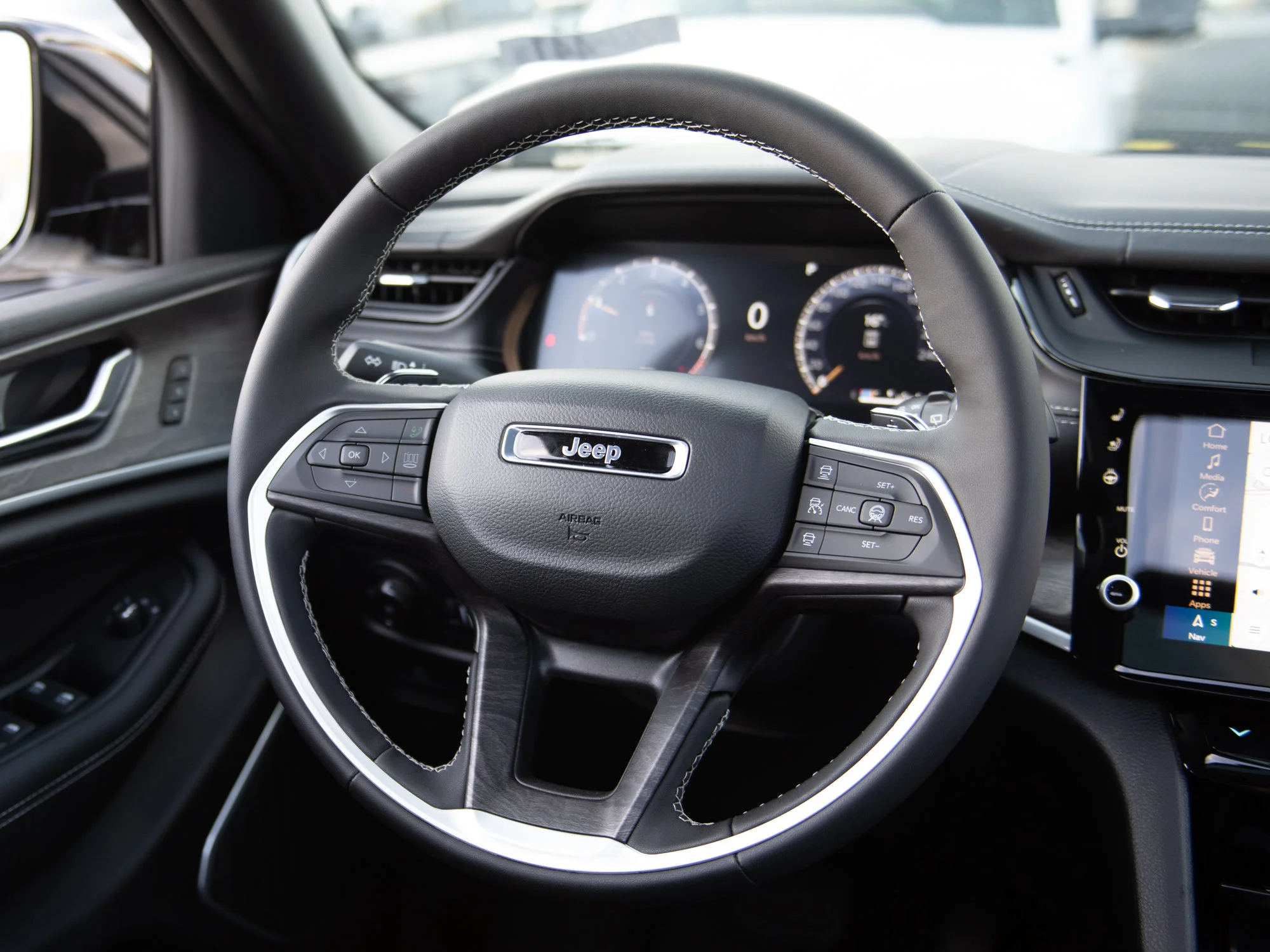New 2026 White Jeep Limited Reserve* image 10
