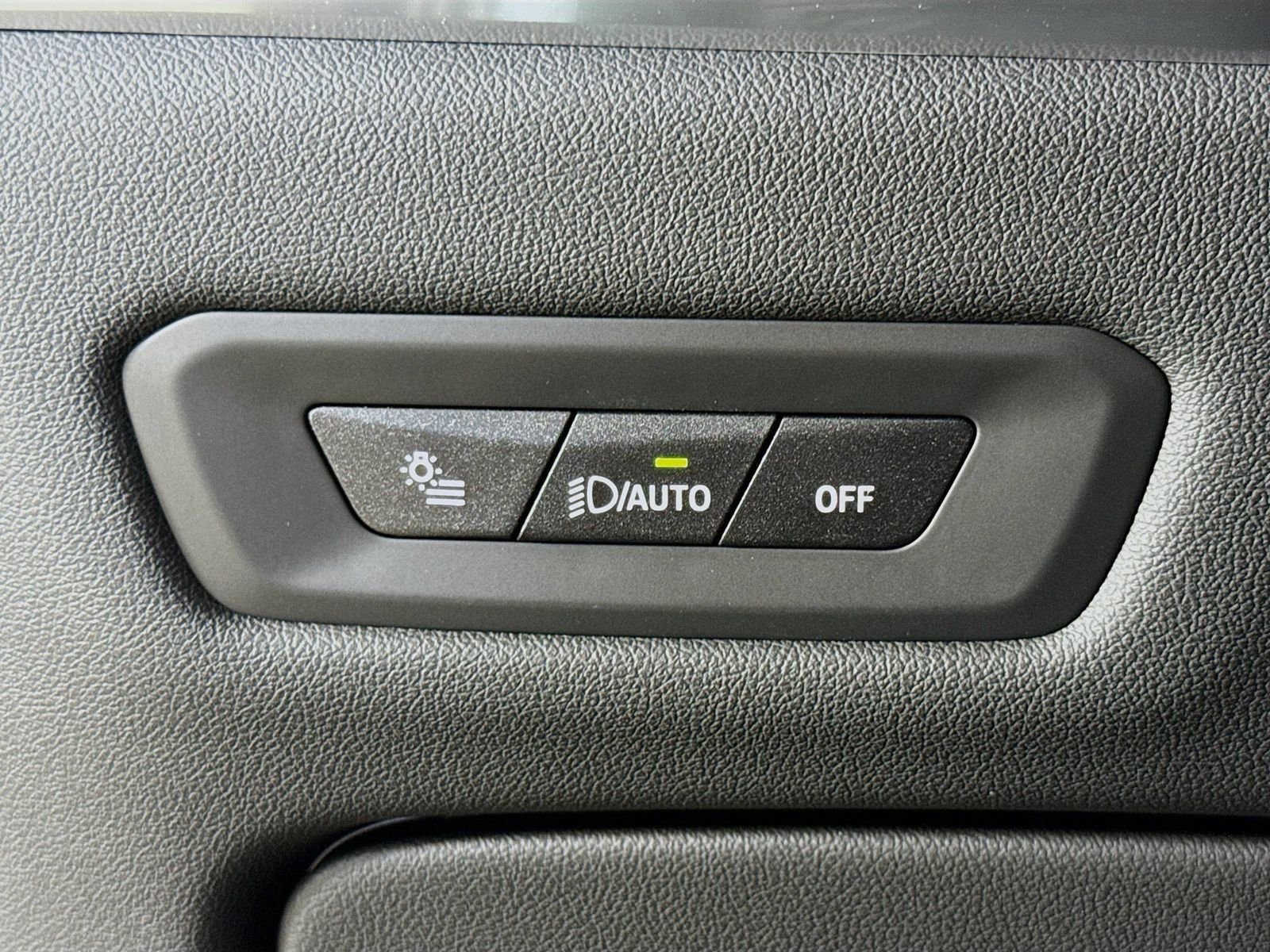 2026 BMW X5 40i - Photo 10