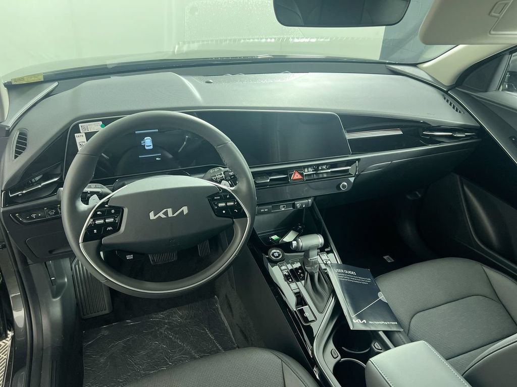 New 2026 Interstellar Gray Kia SX image 31