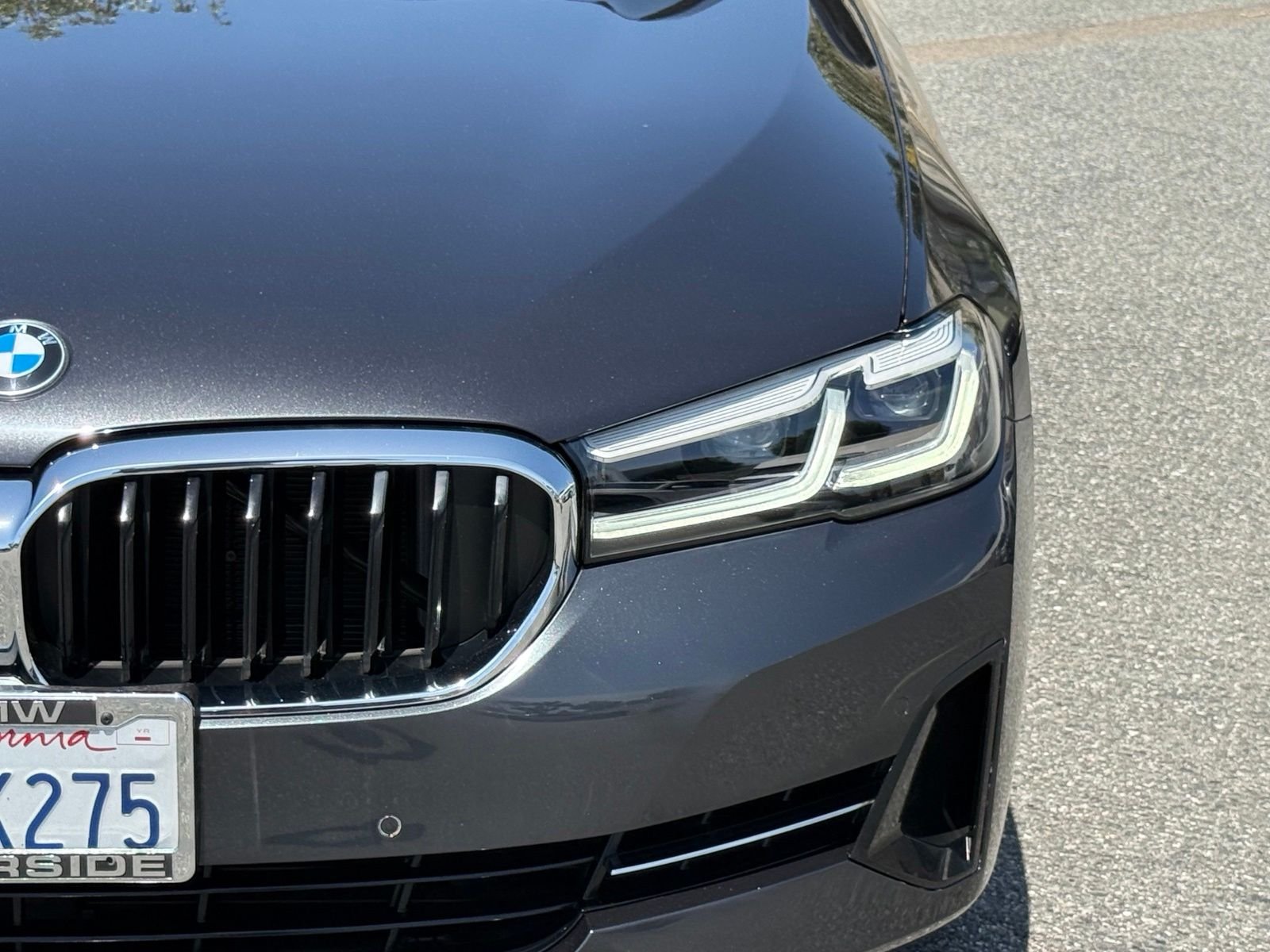 Certified Used 2023 Dark Graphite Metallic BMW 540i image 13