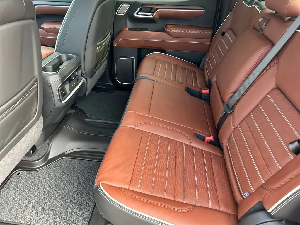 New 2026 Glacier White Tricoat GMC Denali Ultimate image 13