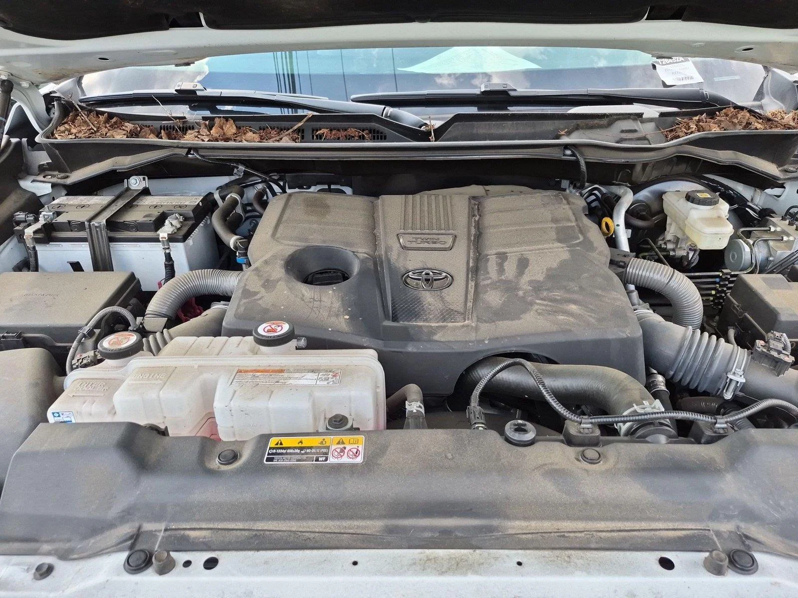 Used 2024 Ice Cap Toyota SR5 image 37