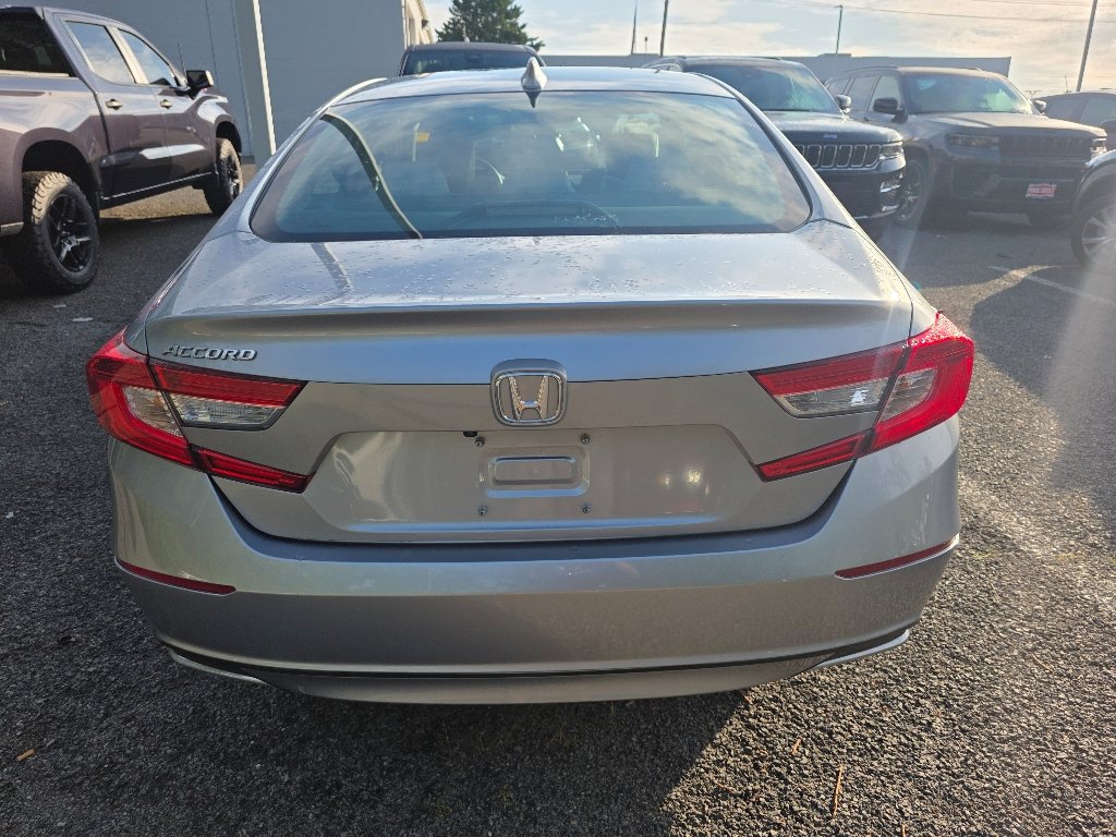 Used 2020 Silver Honda LX image 4