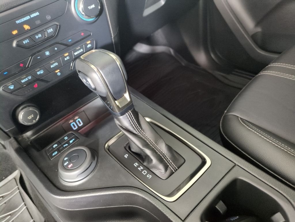 Used 2020 Red Ford Lariat image 23