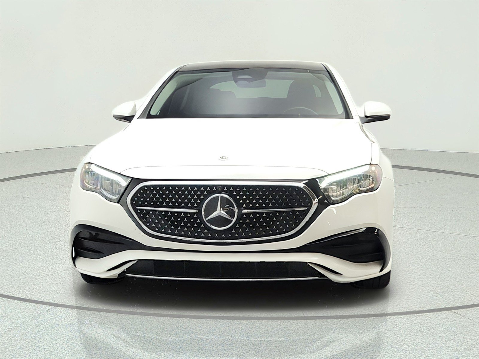 Used 2025 Polar White Mercedes-Benz E 350 RWD Sedan image 2