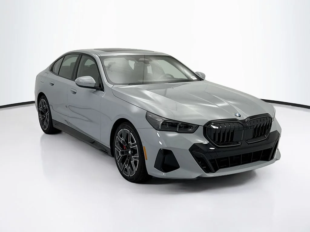 Used 2027 Gray BMW 530i image 3