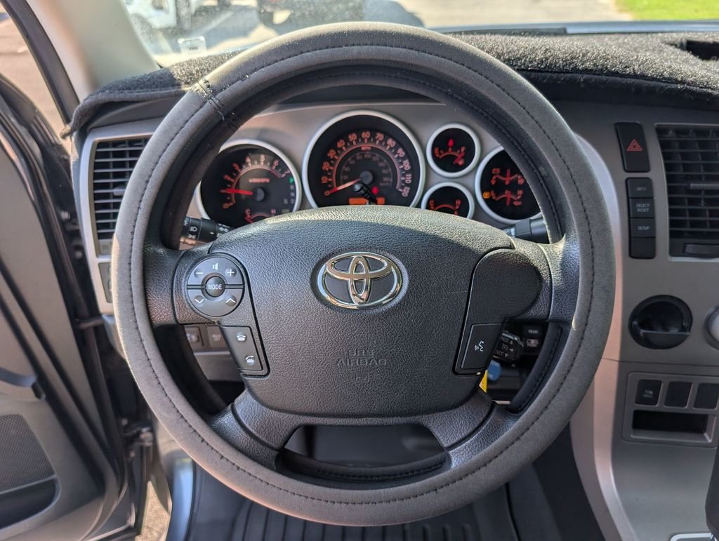 Used 2010  Toyota Grade image 14